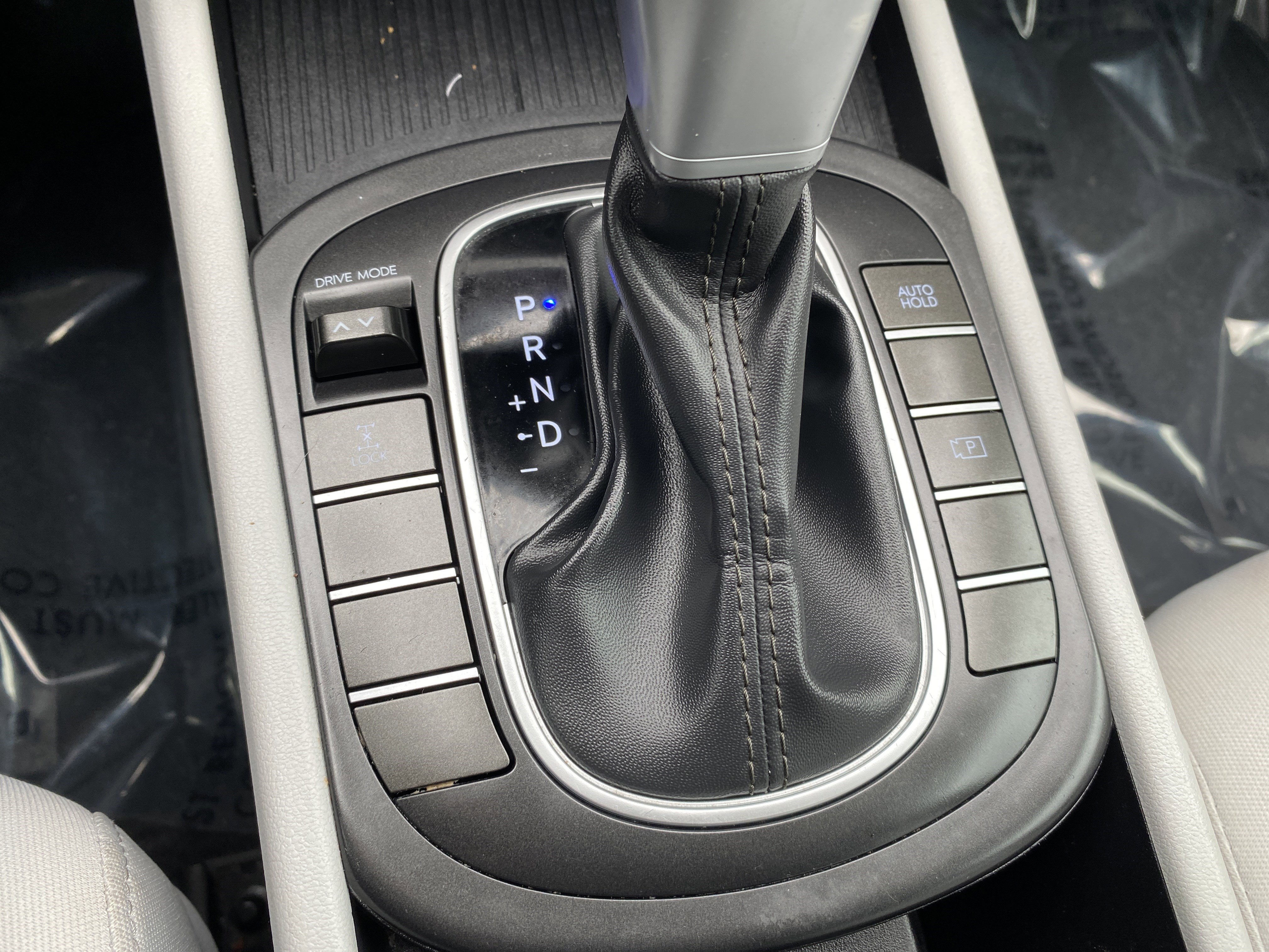 Used 2024 Hyundai Kona SEL image 33