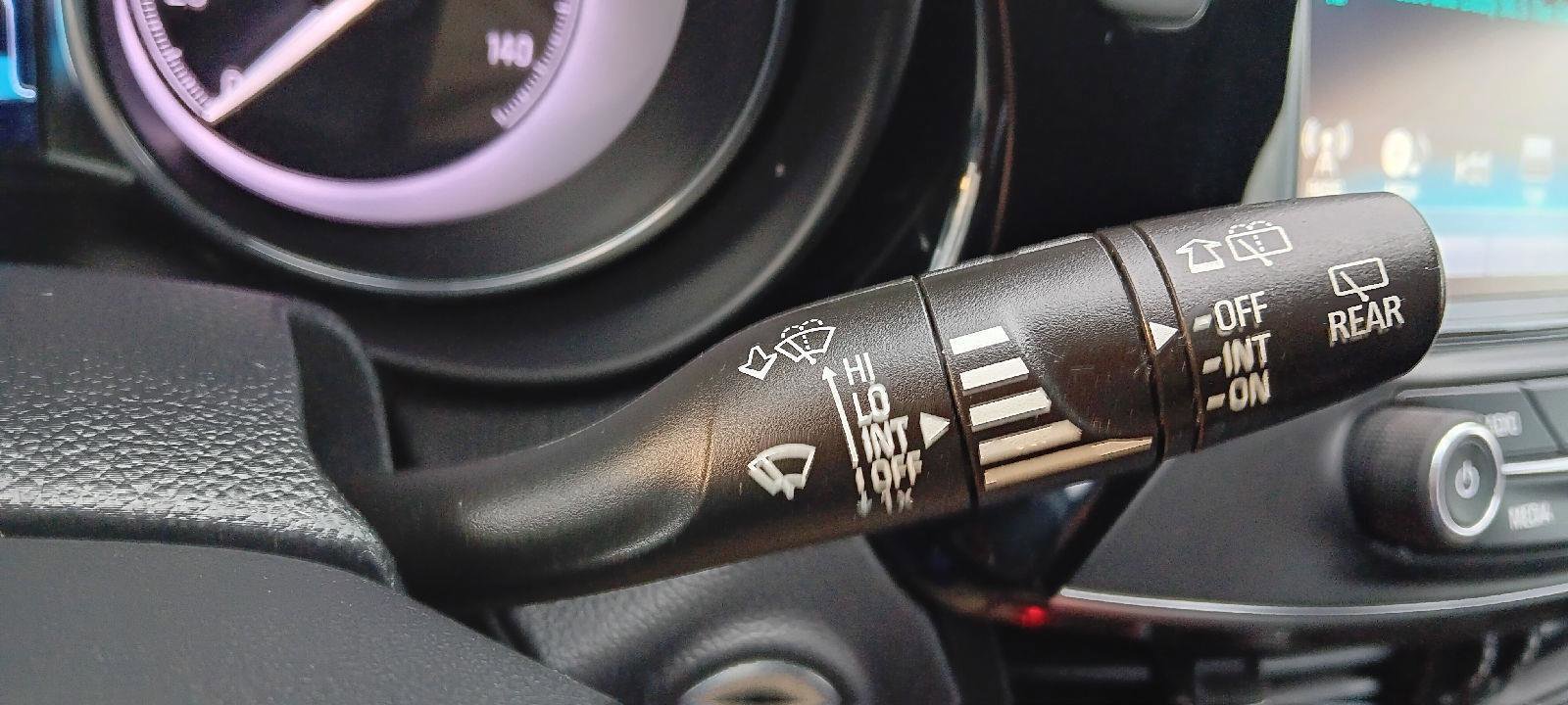 Used 2020 Buick Envision Essence w/ LPO, Cargo Package image 19