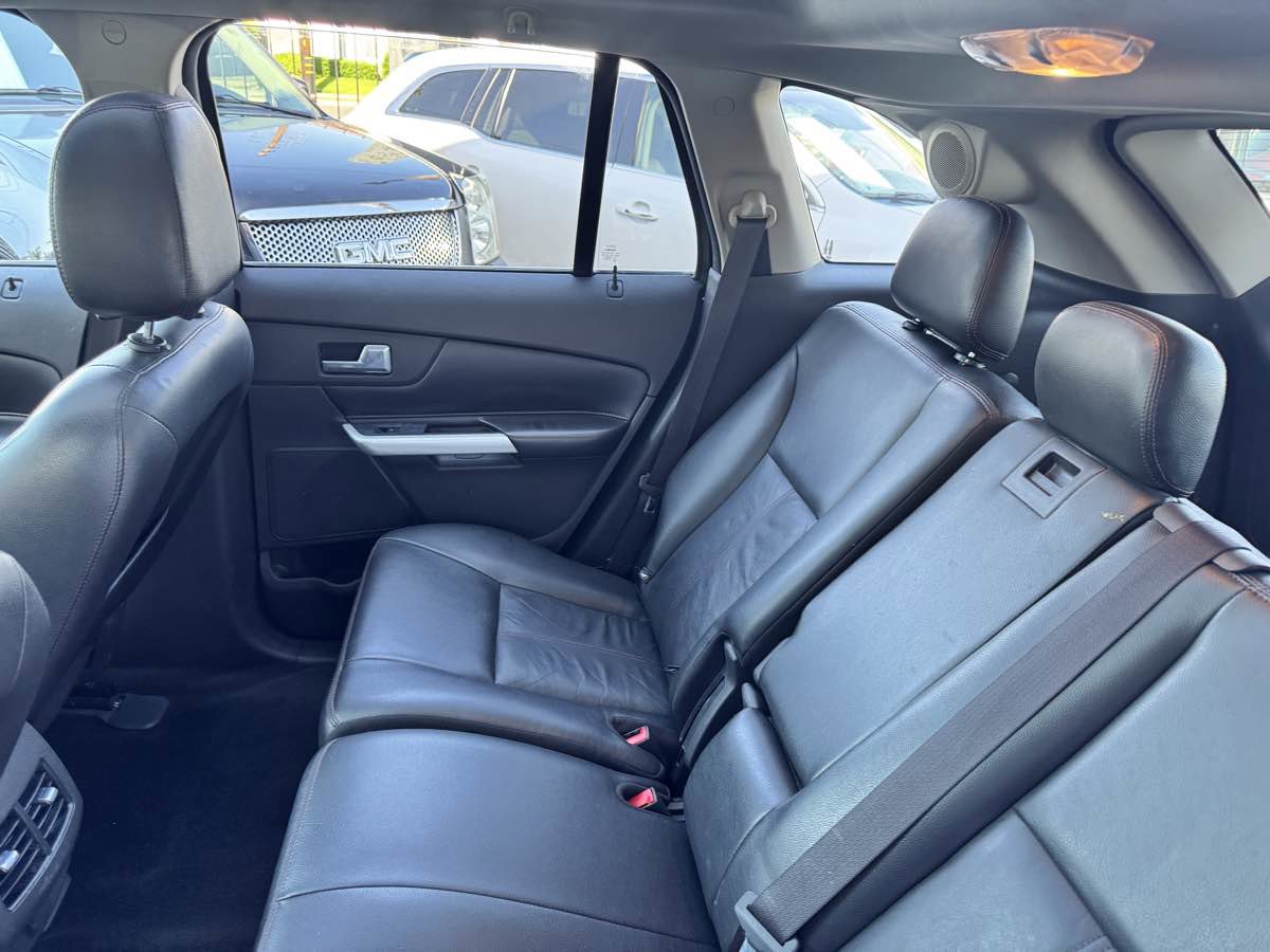 Used 2013 Ford Edge Limited AWD/4WD image 29