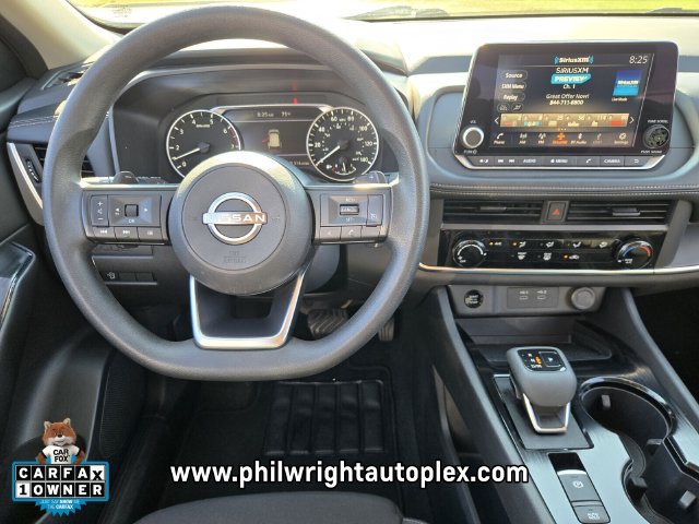 Used 2024 Nissan Rogue S AWD/4WD image 13