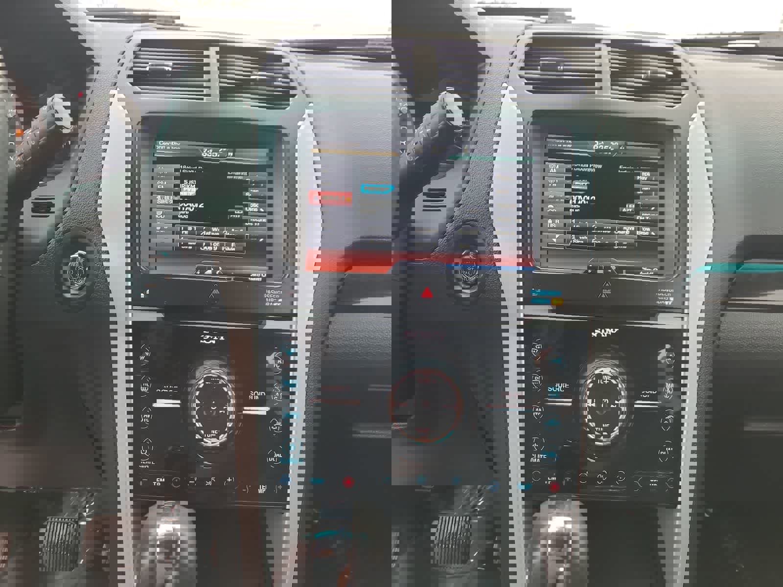 Used 2014 Ford Explorer Limited w/ Equipment Group 302A image 24