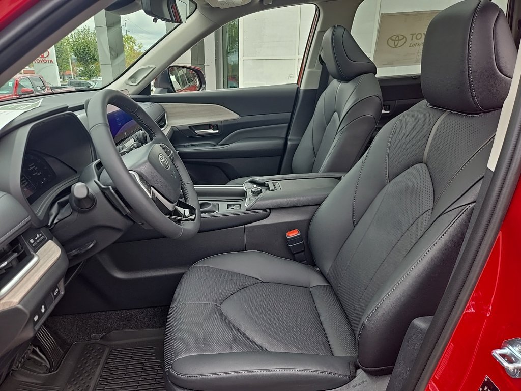 New 2026 Toyota Grand Highlander AWD image 12