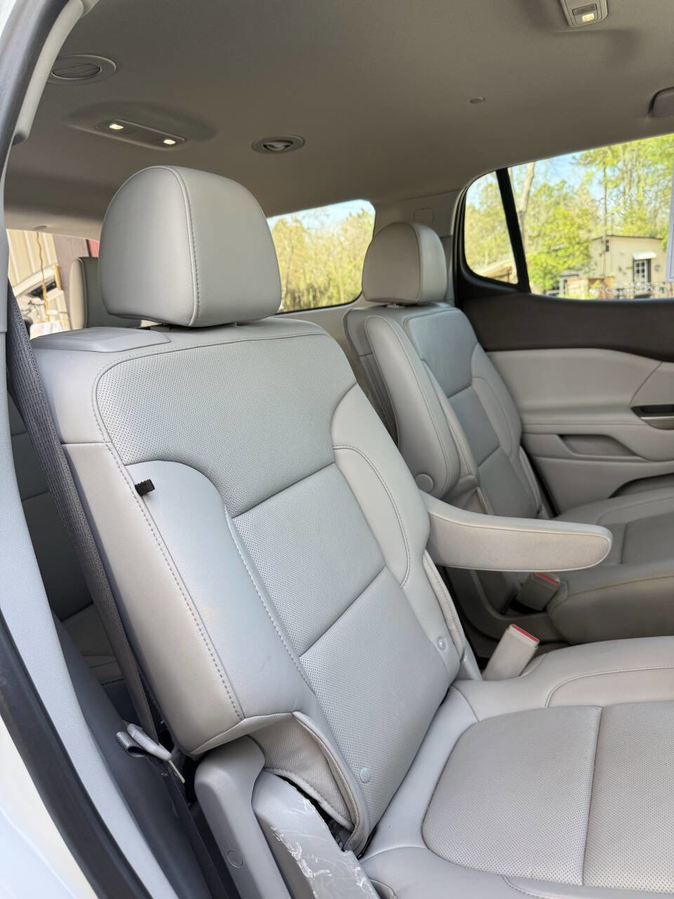 Used 2022 GMC Acadia SLT w/ Technology Package image 20