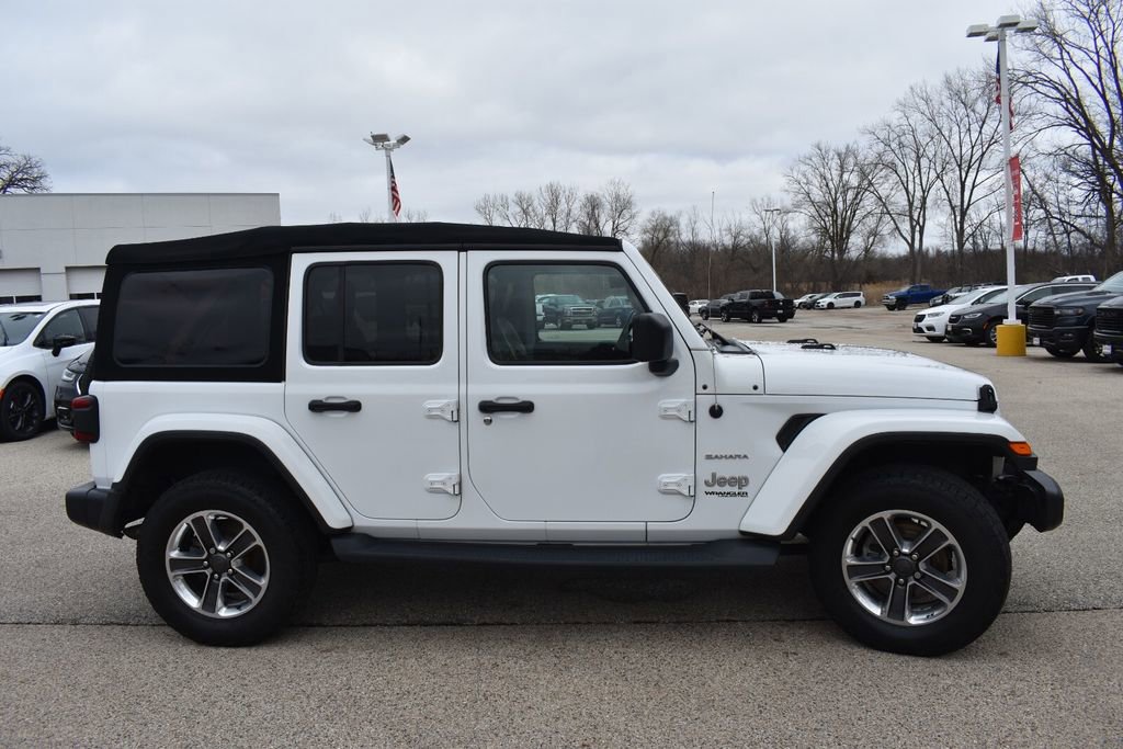 Used 2018 Jeep Wrangler Unlimited Sahara image 9