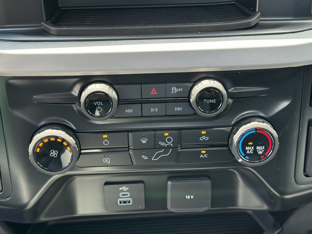 New 2026 Ford F550 4x4 Regular Cab Super Duty image 12