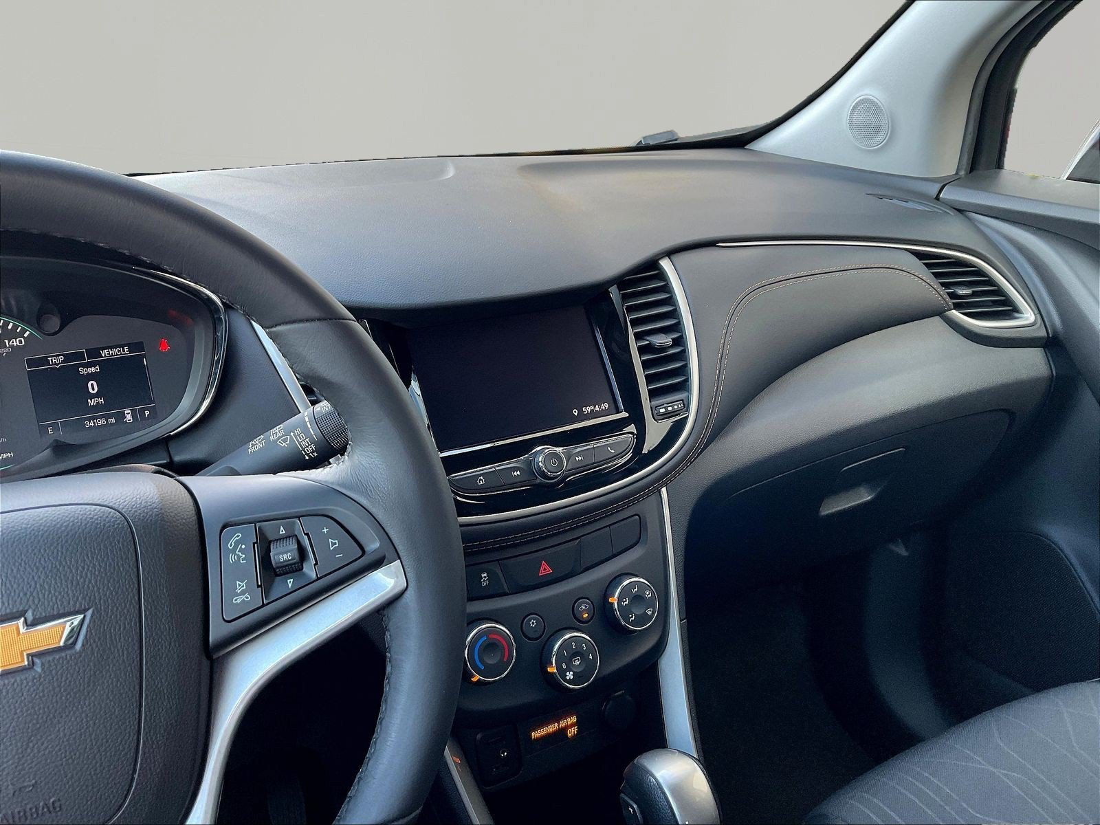 Used 2021 Chevrolet Trax LT w/ Driver Confidence Package FWD image 9