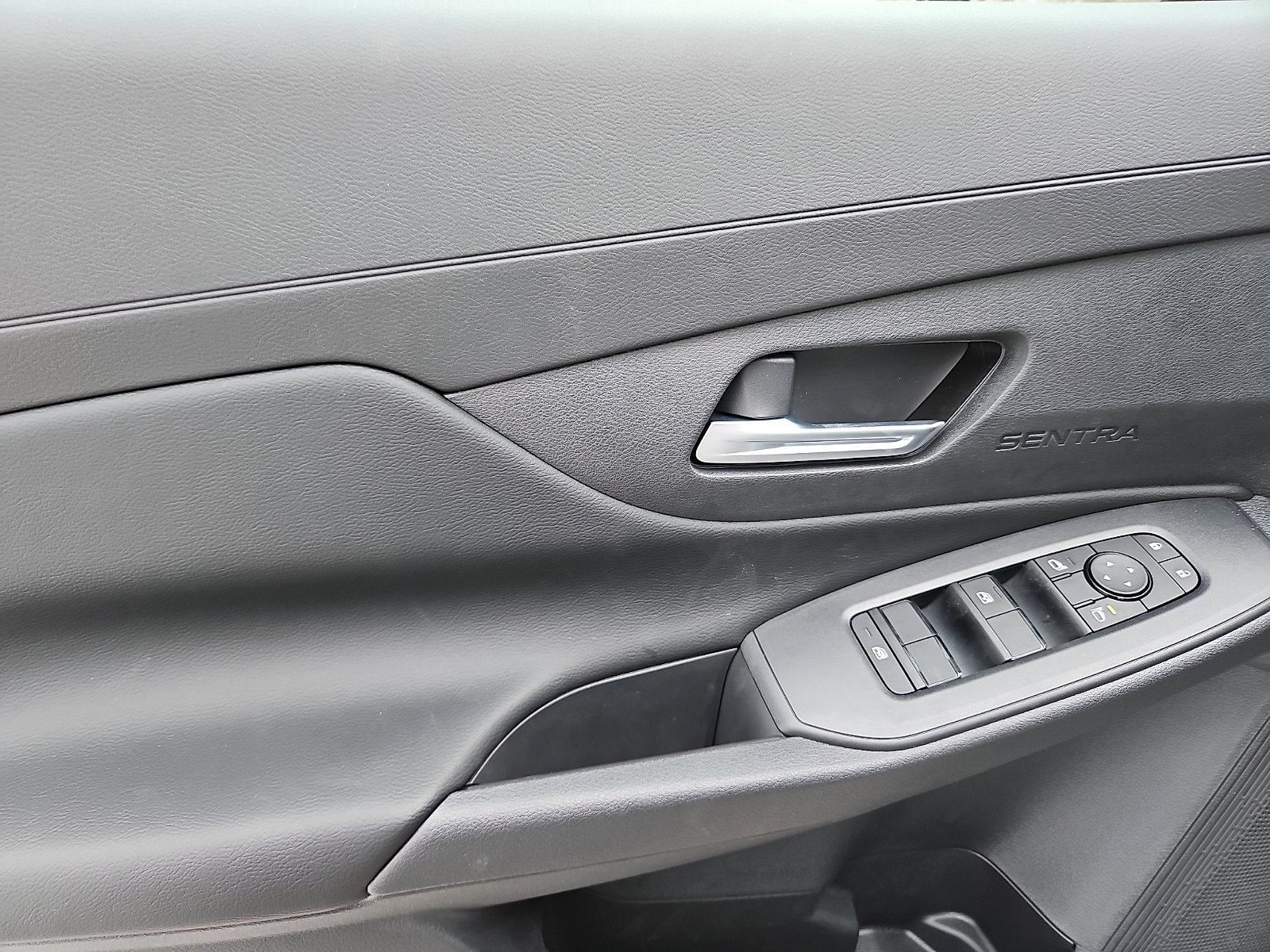 New 2026 Nissan Sentra SV w/ SV Convenience Package FWD image 10