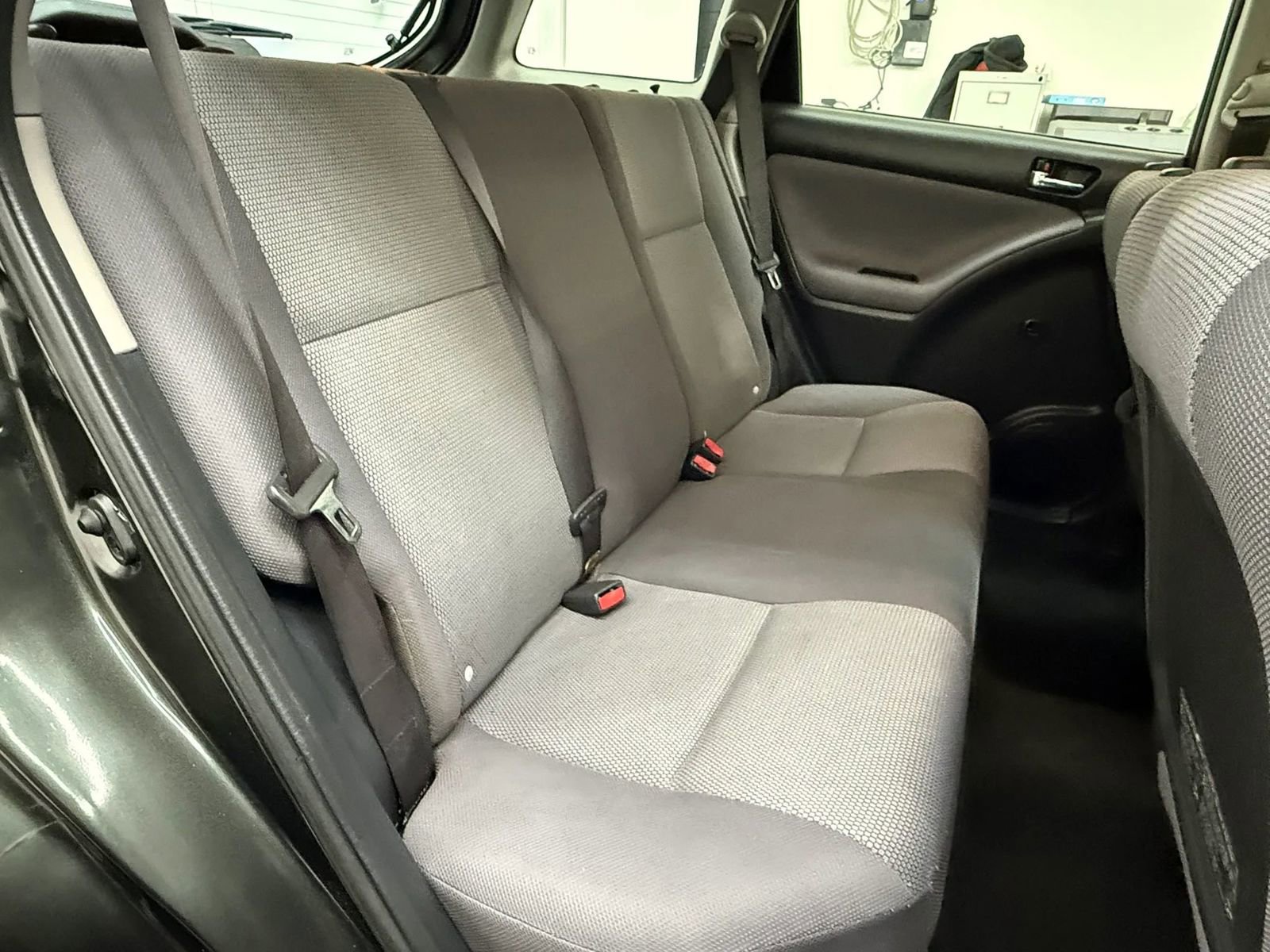 Used 2005 Toyota Matrix XR FWD image 18