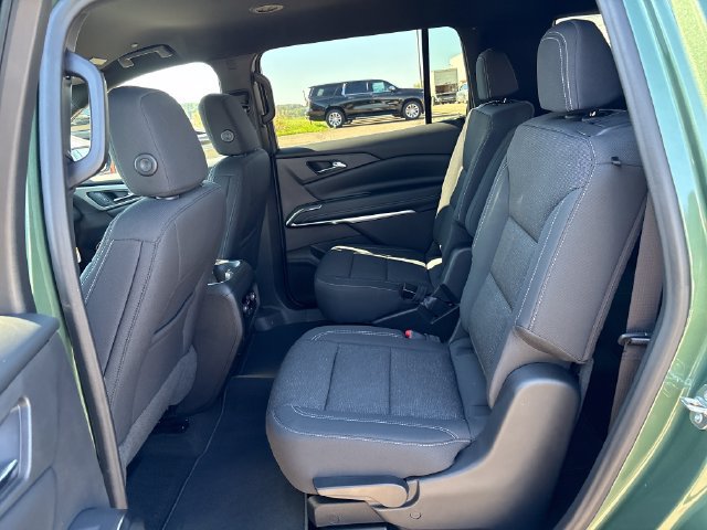 New 2027 Chevrolet Traverse LT AWD/4WD image 21