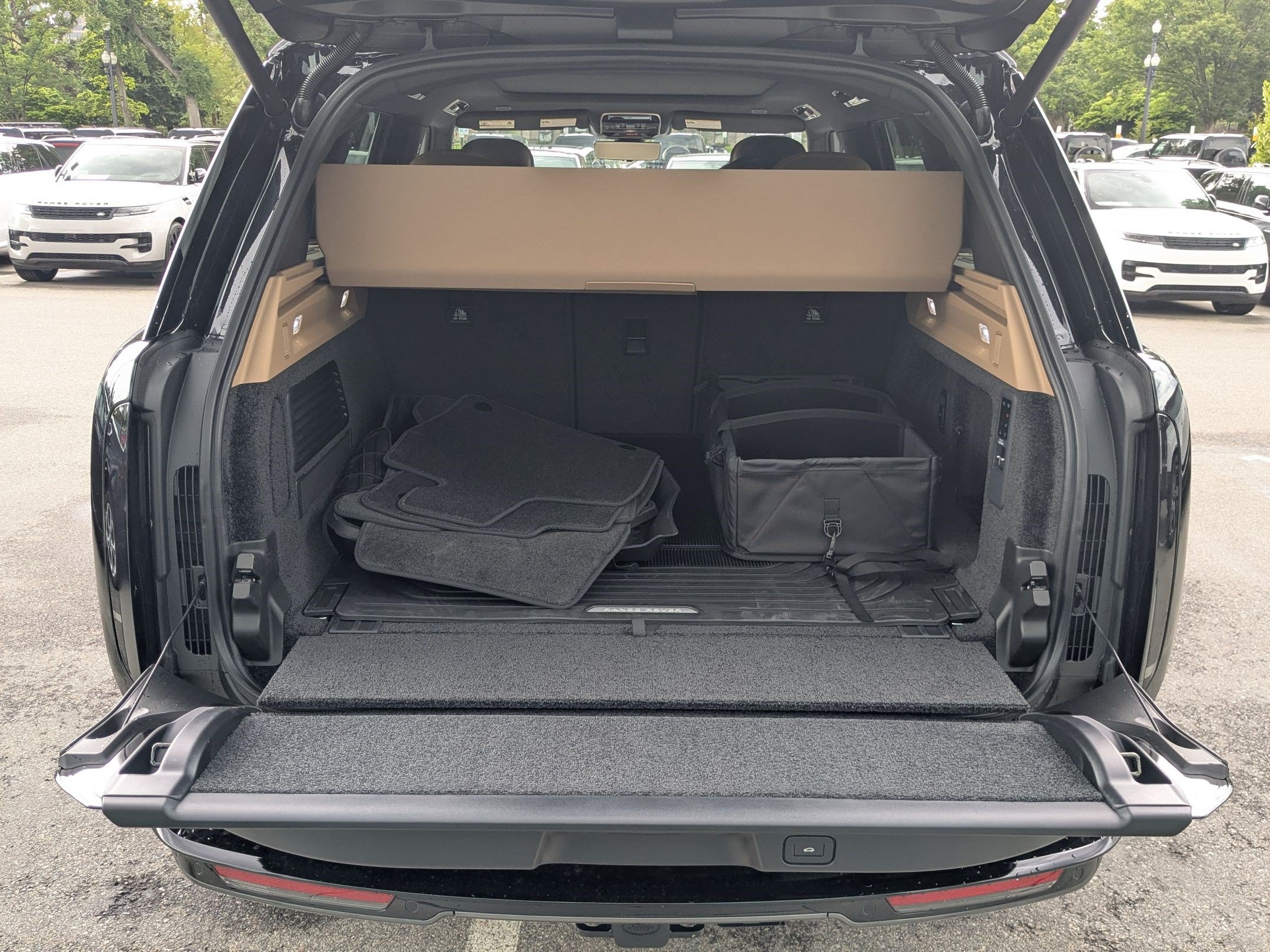 New 2026 Land Rover Range Rover SE AWD/4WD image 30