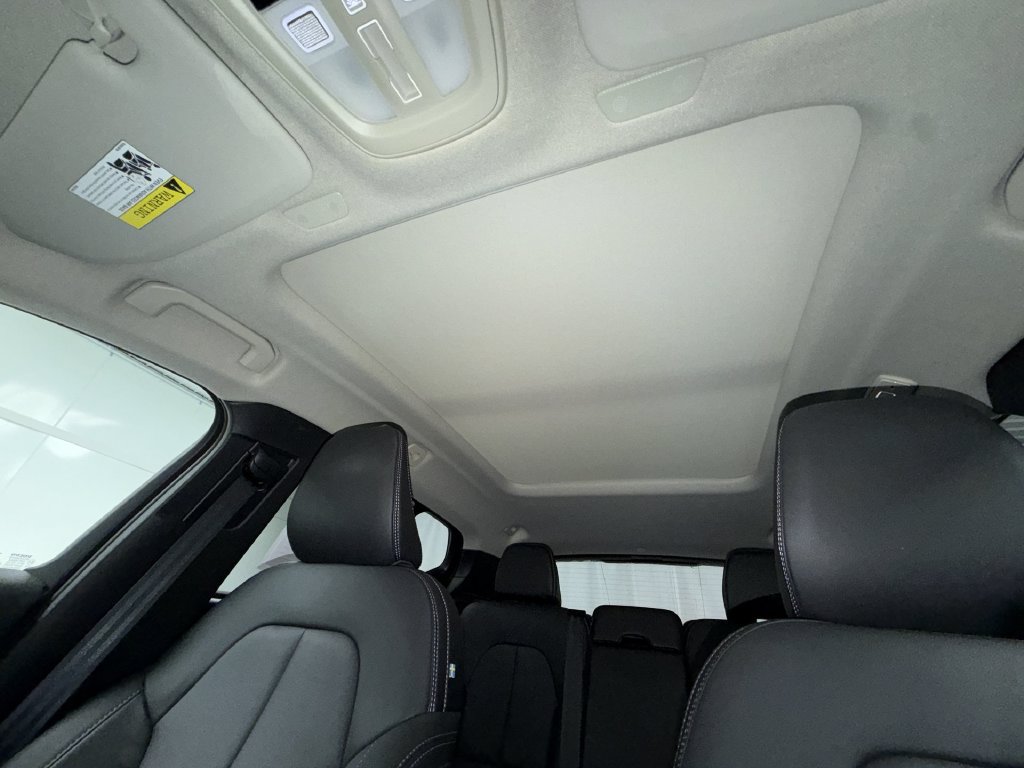 Used 2026 Volvo XC40 B5 Plus w/ Protection Package Premier AWD/4WD image 24