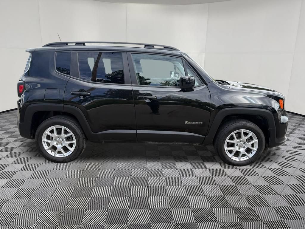 Used 2020 Jeep Renegade Latitude w/ Popular Equipment Group AWD/4WD image 10