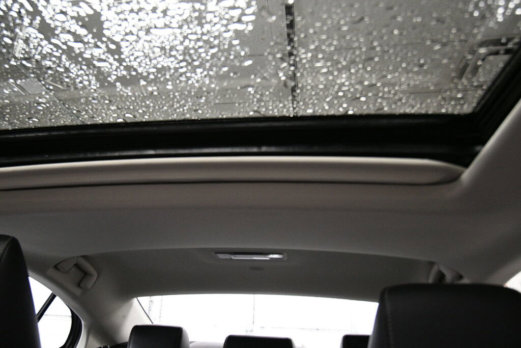 Used 2024 Lexus ES 350 w/ Premium Package image 19