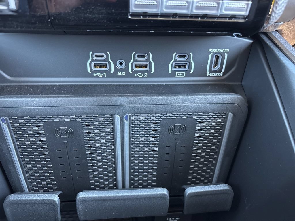 New 2026 RAM 3500 Longhorn AWD/4WD image 33