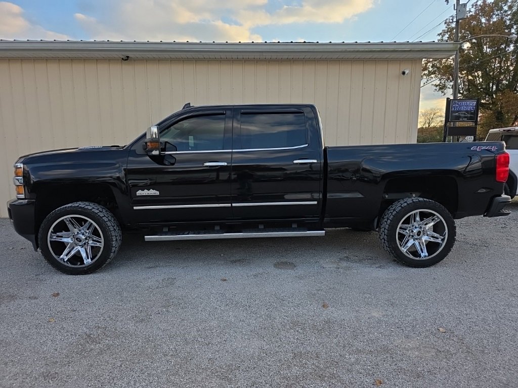 Used 2016 Chevrolet Silverado 2500 High Country w/ Duramax Plus Package image 12