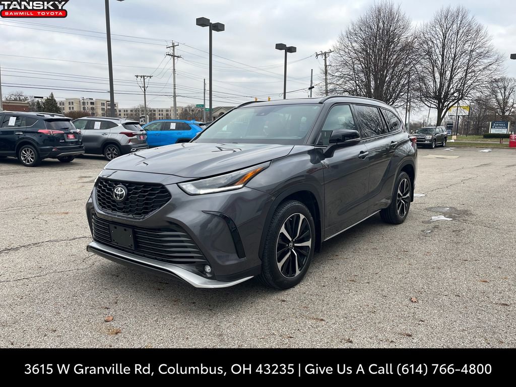 Used 2022 Toyota Highlander XSE