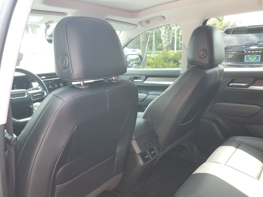Certified 2026 GMC Terrain Denali AWD/4WD image 15
