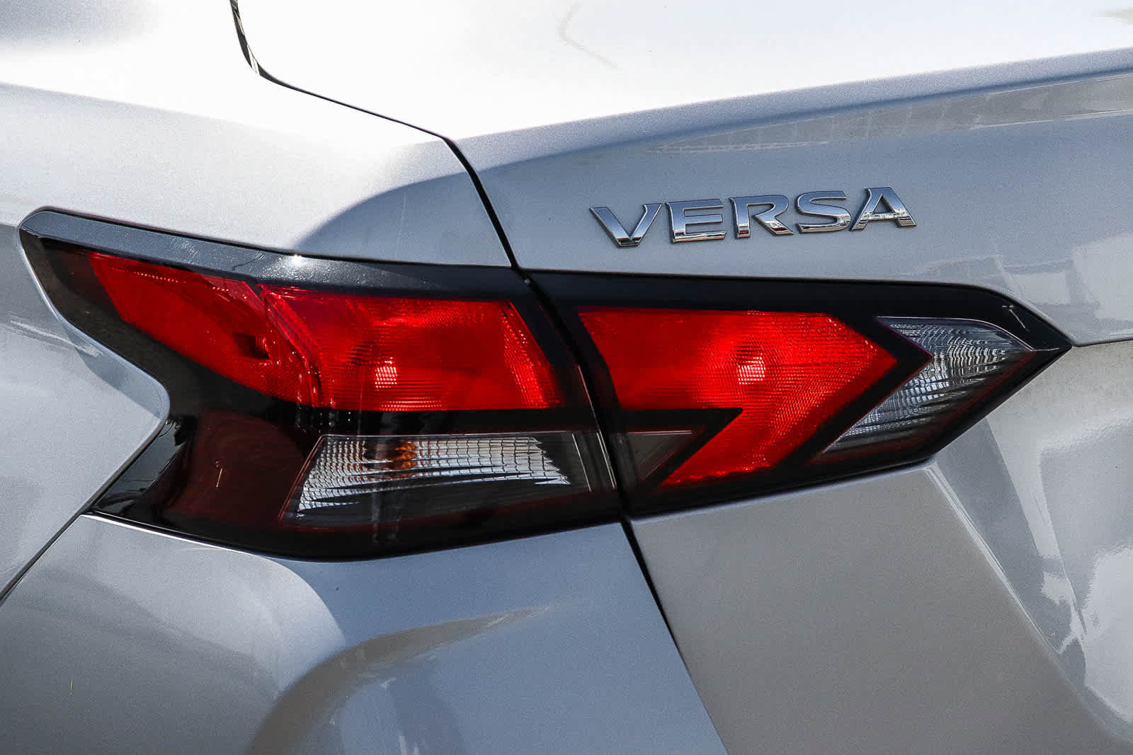 Used 2024 Nissan Versa S w/ Trunk Package FWD image 11