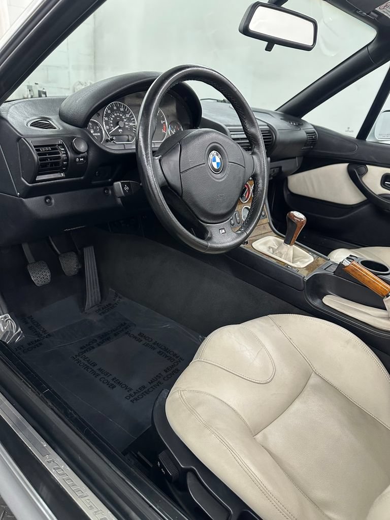 Used 2001 BMW Z3 3.0i RWD image 10