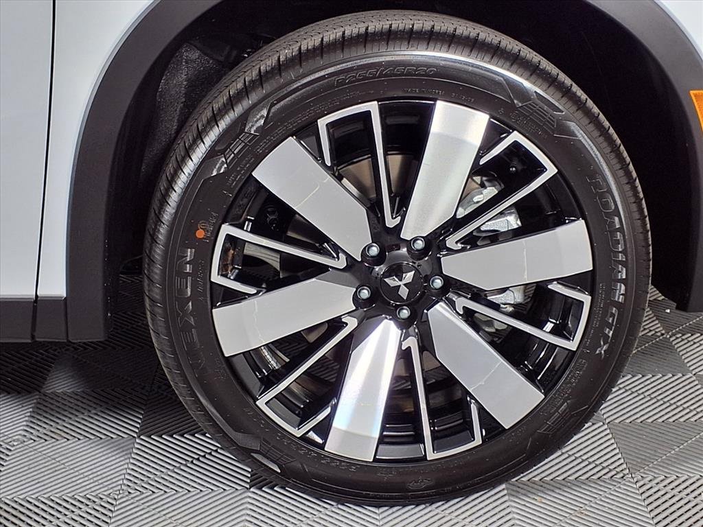 New 2025 Mitsubishi Outlander SE image 29