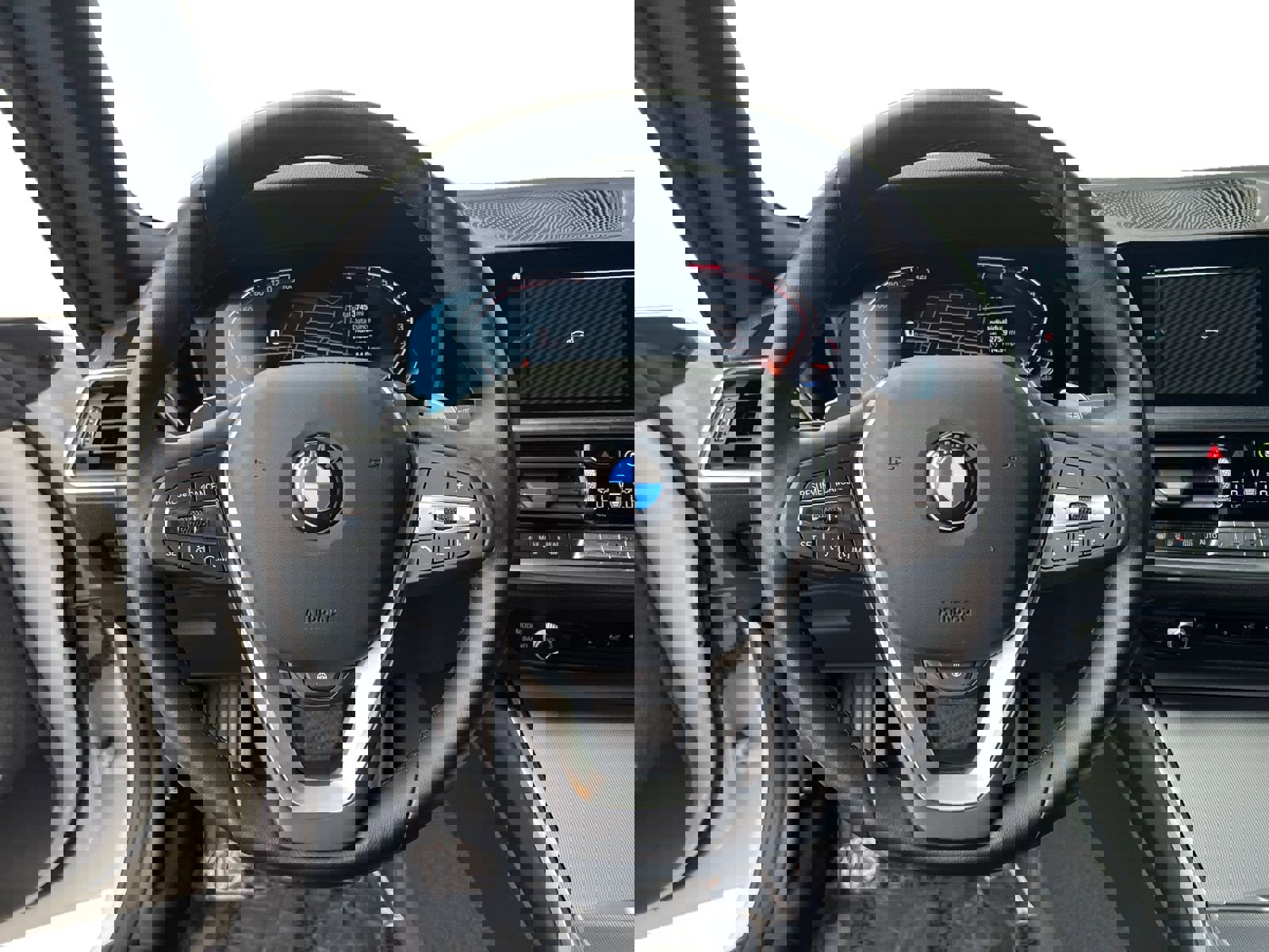 Used 2022 BMW 230i Coupe w/ Convenience Package image 12