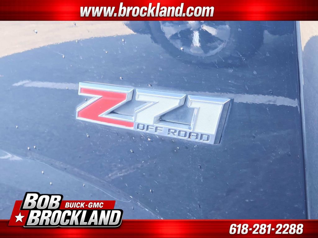 Used 2019 Chevrolet Colorado Z71 w/ Z71 Midnight Edition image 18