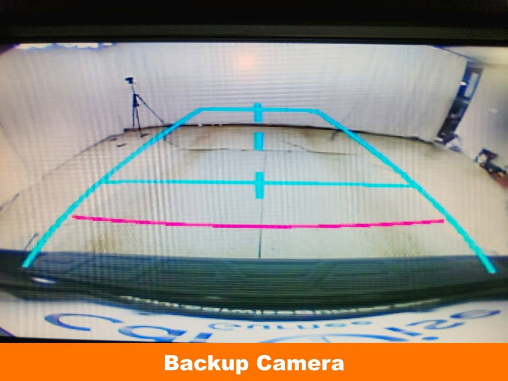 Used 2015 Toyota Corolla LE FWD image 14