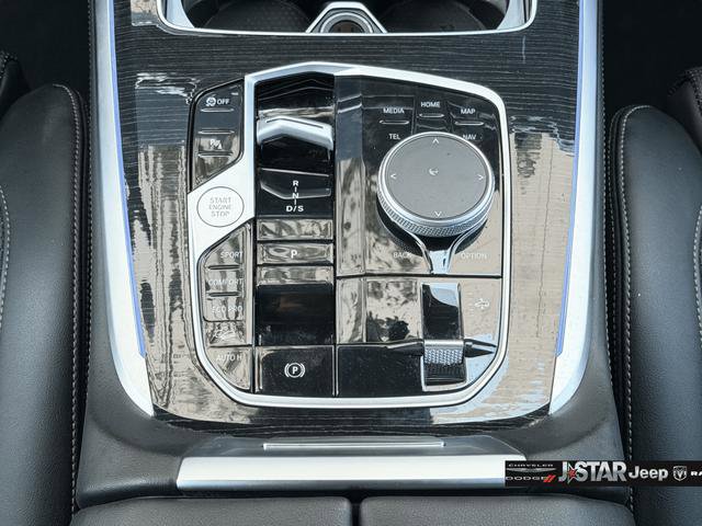 Used 2025 BMW X7 xDrive40i w/ M Sport Package image 20