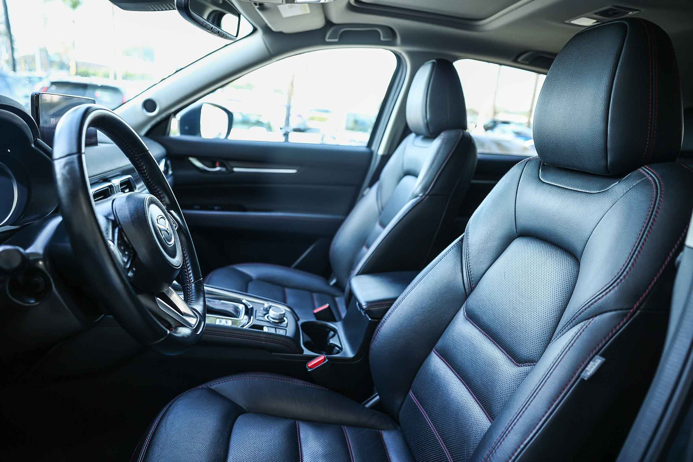 Used 2021 MAZDA CX-5 Carbon Edition image 24