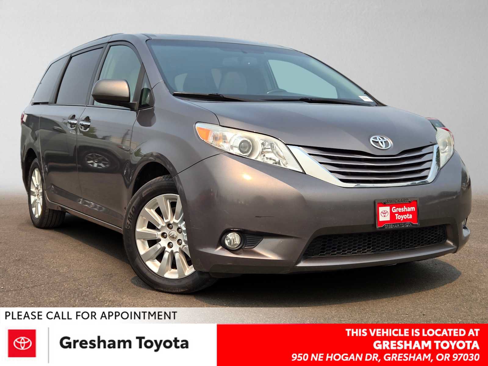 Used 2016 Toyota Sienna XLE Premium AWD/4WD image 1