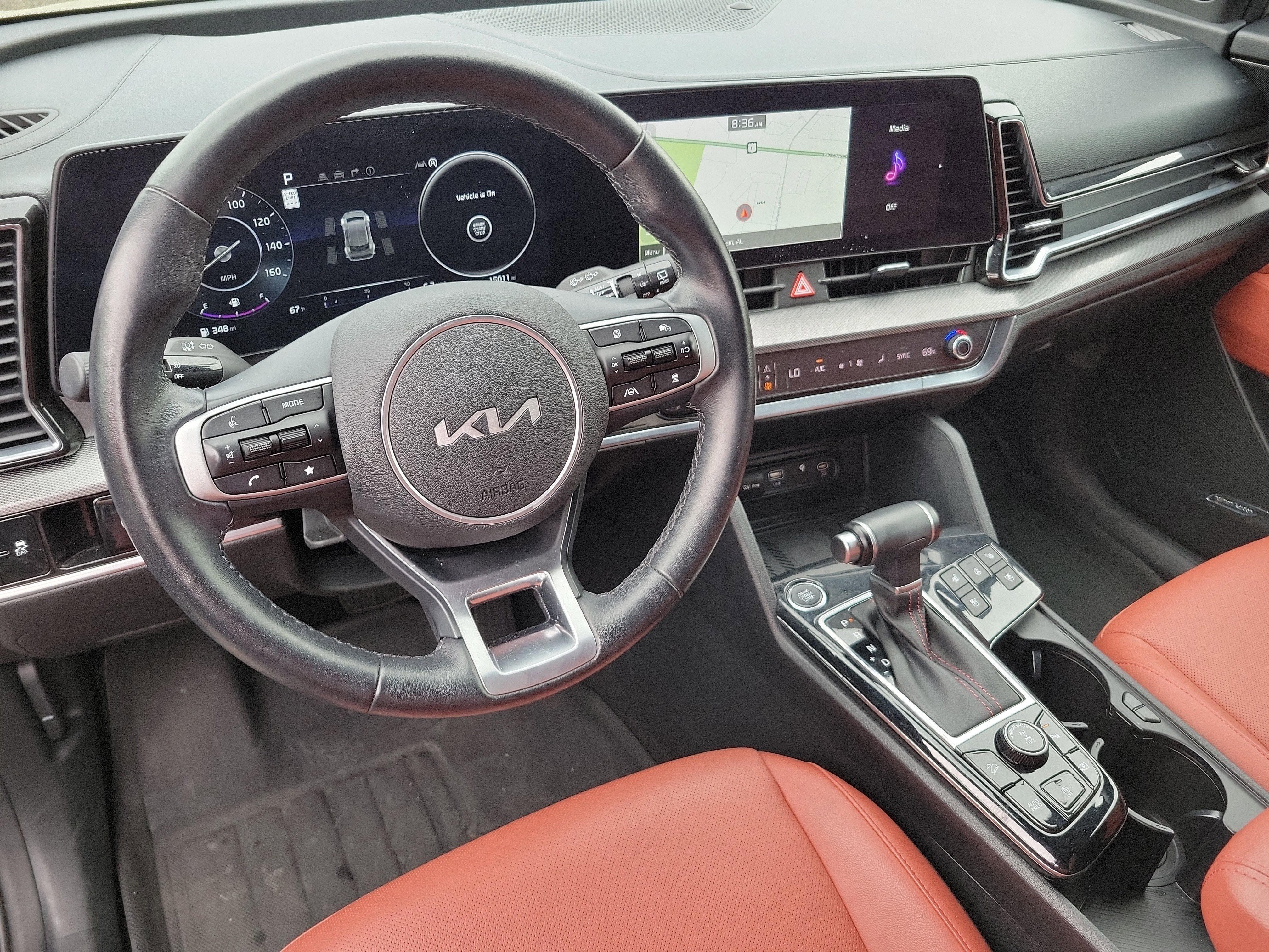 Used 2024 Kia Sportage SX image 2