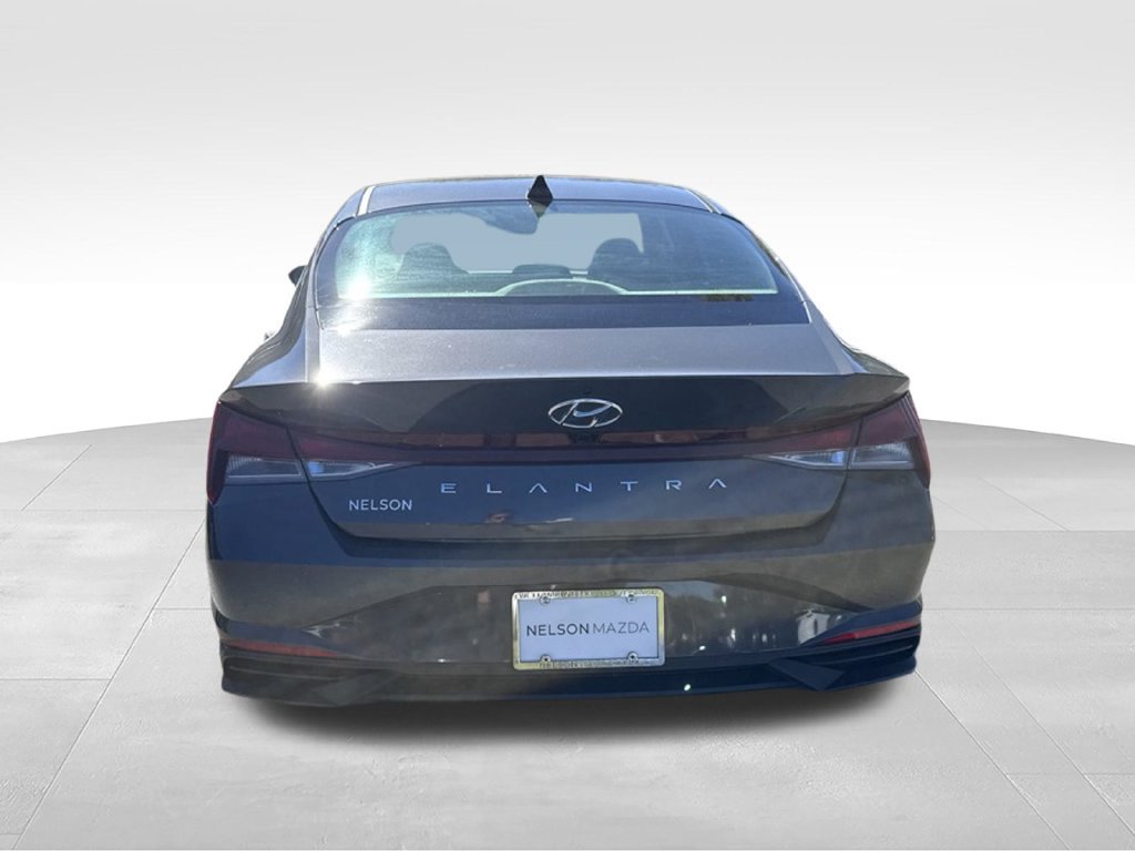 Used 2023 Hyundai Elantra SEL FWD image 6