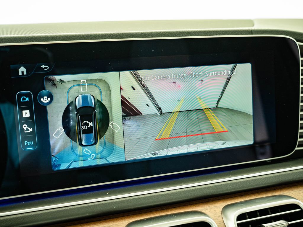 Used 2025 Mercedes-Benz GLS 450 4MATIC image 35