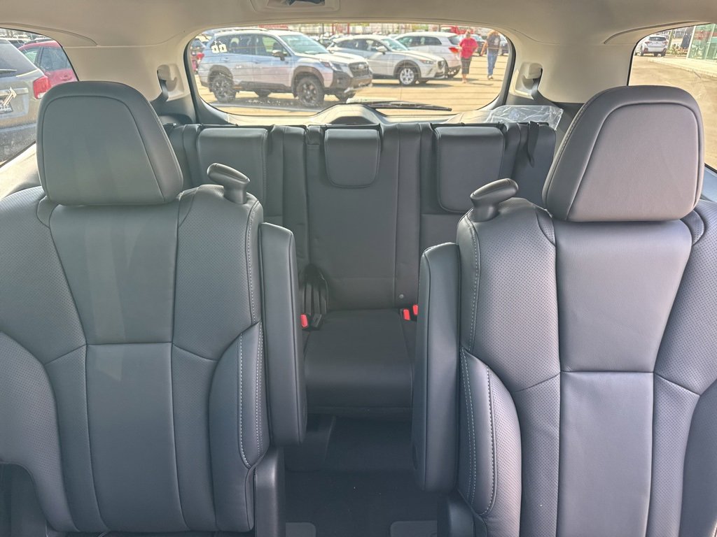 New 2025 Subaru Ascent Limited image 28