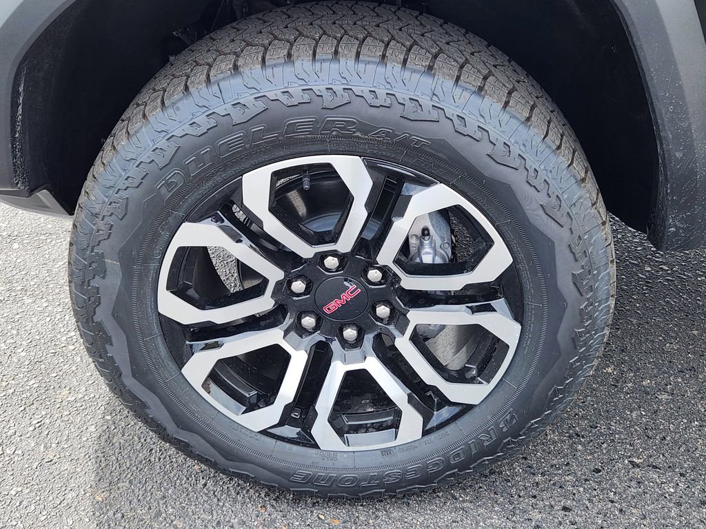 New 2026 GMC Canyon AT4 w/ Nightfall Essentials Package AWD/4WD image 6