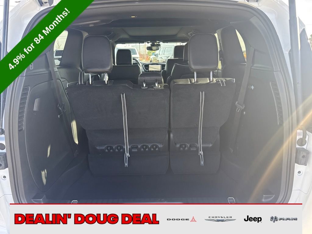 New 2026 Chrysler Pacifica Limited image 29