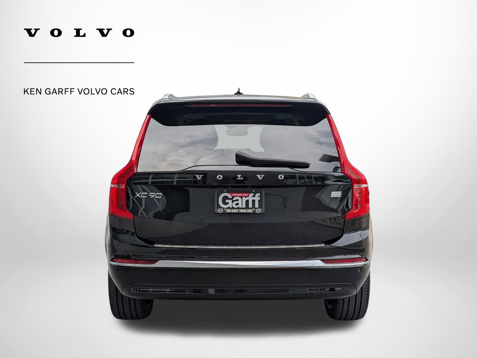 Used 2023 Volvo XC90 T8 Ultimate w/ Lounge Package AWD/4WD image 4