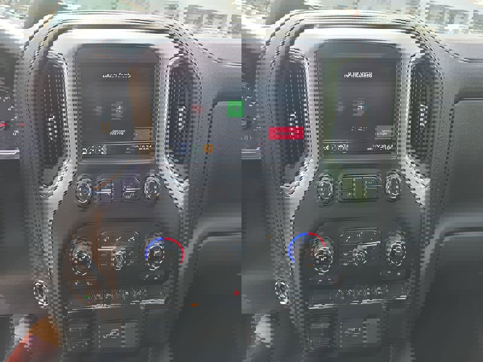 Used 2021 Chevrolet Silverado 1500 RST w/ Z71 Off-Road Package image 22