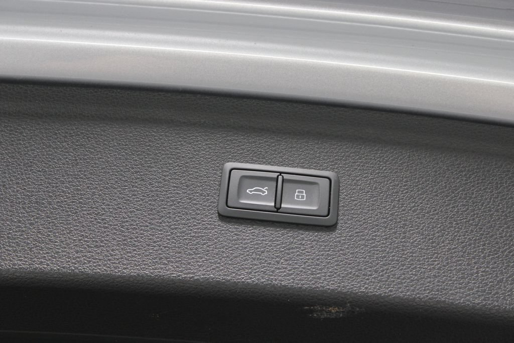 Used 2024 Audi Q5 2.0T Premium Plus AWD/4WD image 16