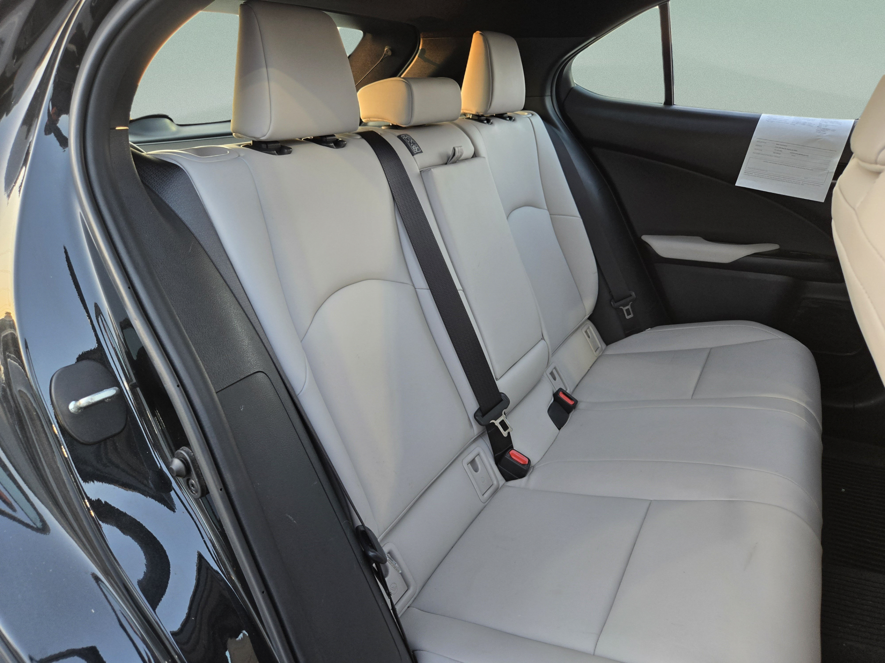 Certified 2024 Lexus UX 250h FWD image 28
