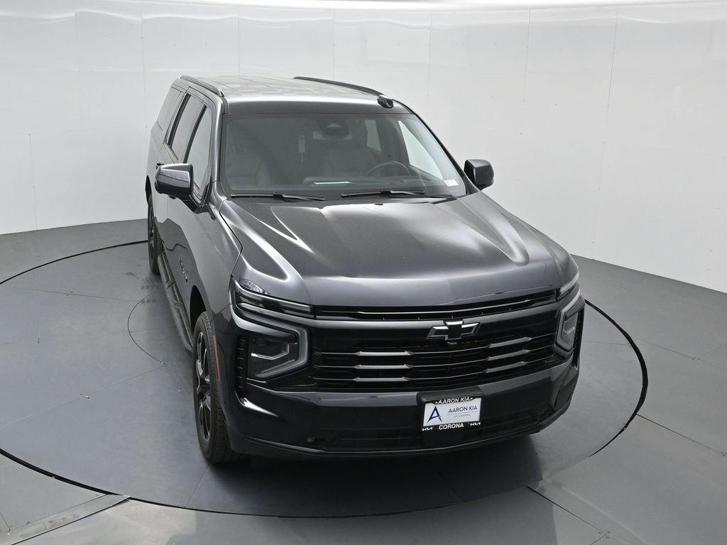 Used 2025 Chevrolet Suburban RST image 30