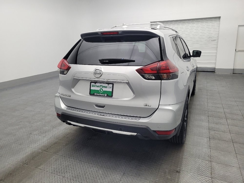 Used 2019 Nissan Rogue SL w/ Premium Package image 7