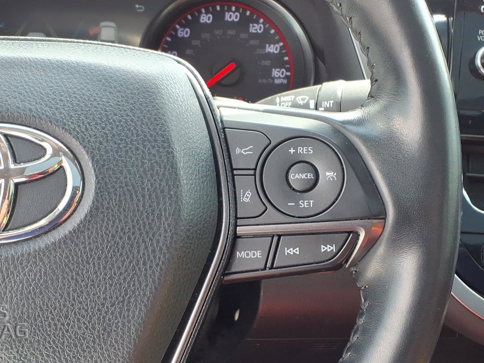 Used 2021 Toyota Camry XSE image 18