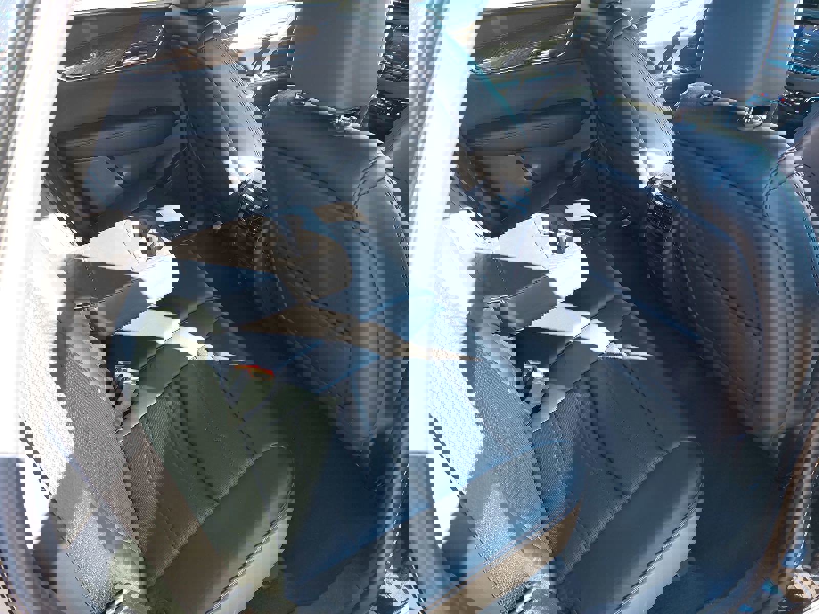 Used 2017 Cadillac XT5 Platinum image 13