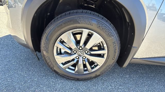 New 2026 Nissan Pathfinder SV AWD/4WD image 9