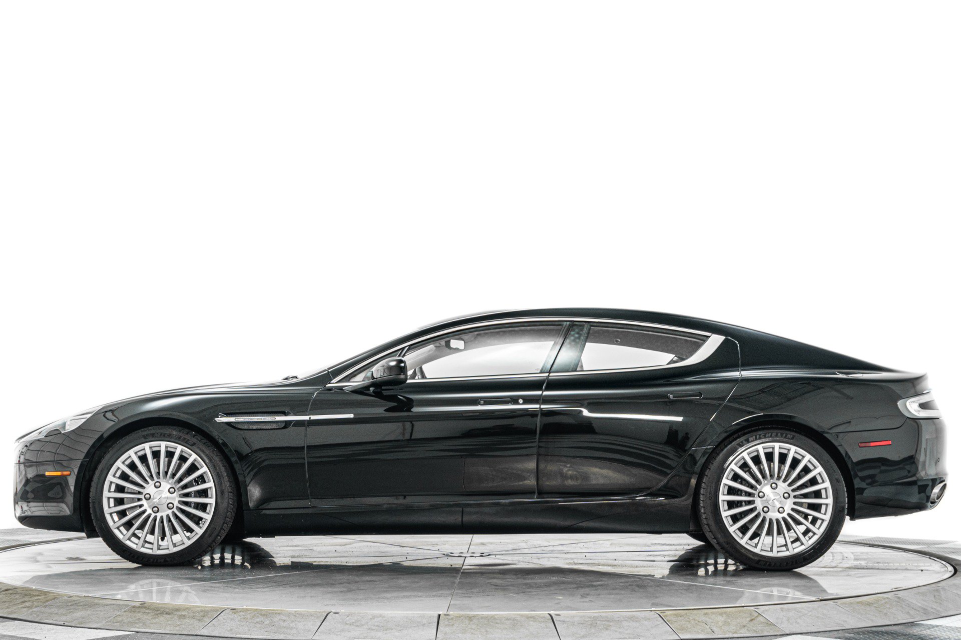 Used 2012 Aston Martin Rapide RWD image 6