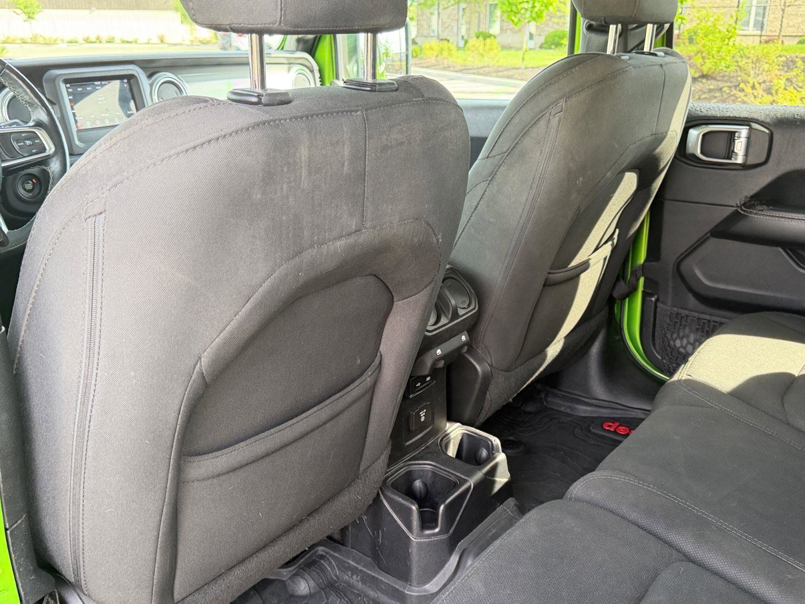 Used 2018 Jeep Wrangler Unlimited Sahara w/ Dual Top Group image 41