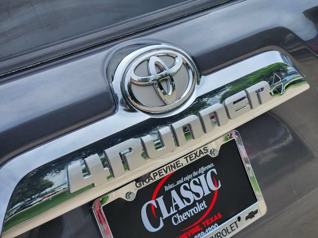Used 2022 Toyota 4Runner Limited AWD/4WD image 9