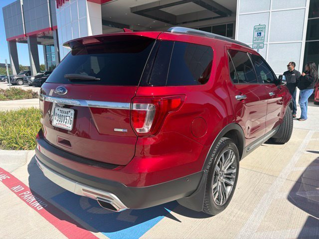 Used 2017 Ford Explorer Platinum AWD/4WD image 8