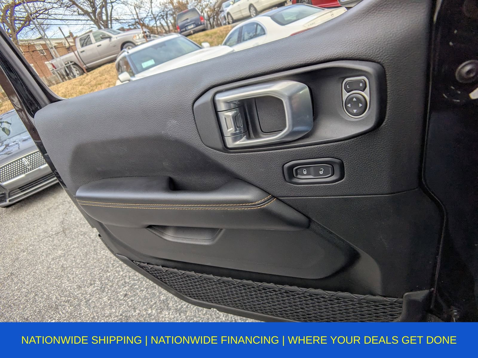 Used 2024 Jeep Wrangler Unlimited Sahara w/ Technology Group image 31